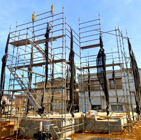 up_2022年4月埼玉県内_新築一戸建ての仮設足場__1_ 埼玉県内_新築一戸建ての仮設足場 幸和機材